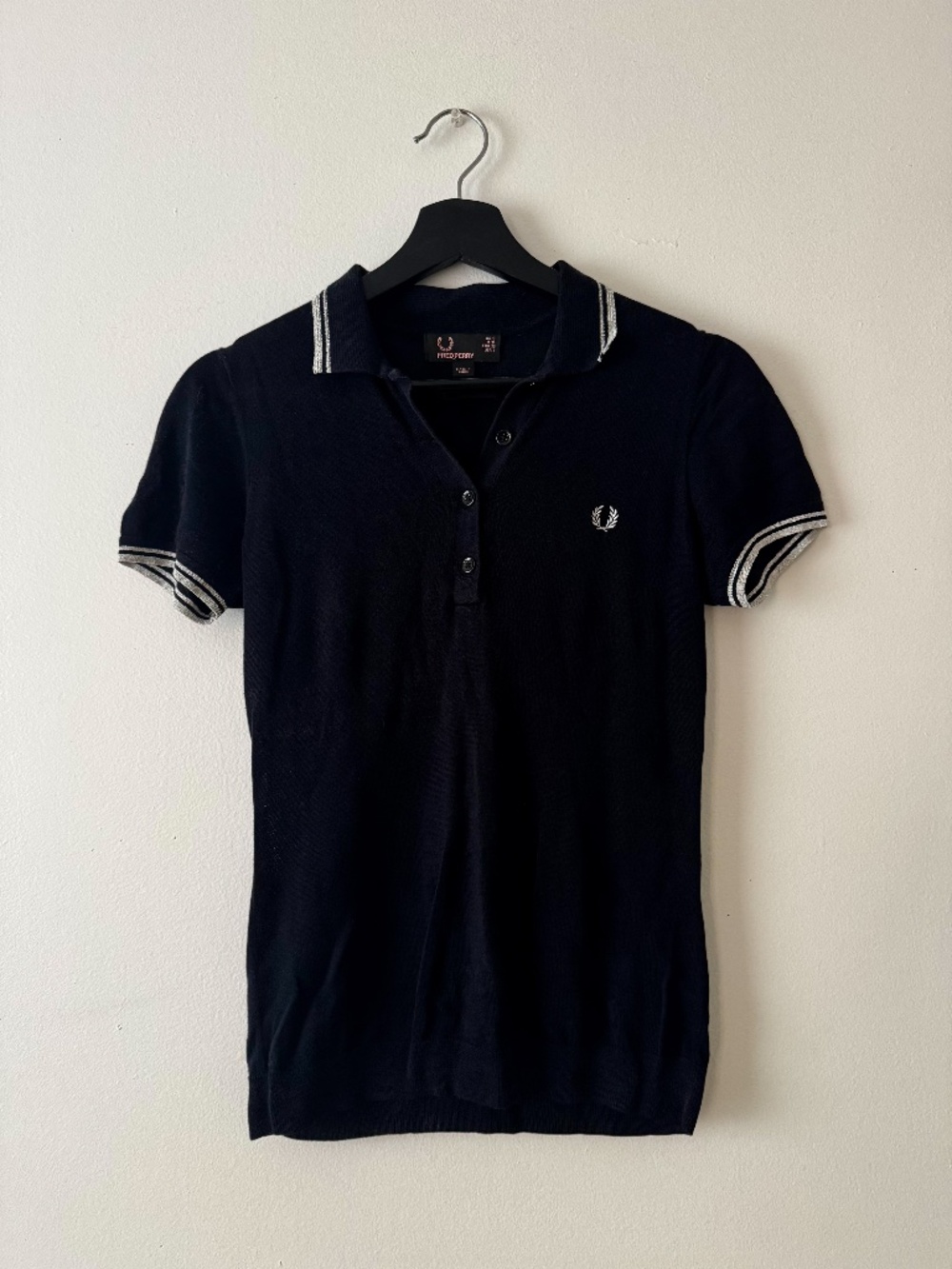 Fred Perry, Women's Twin Tipped Knit Polo, Amy Winehouse, Black, UK 8/US 4